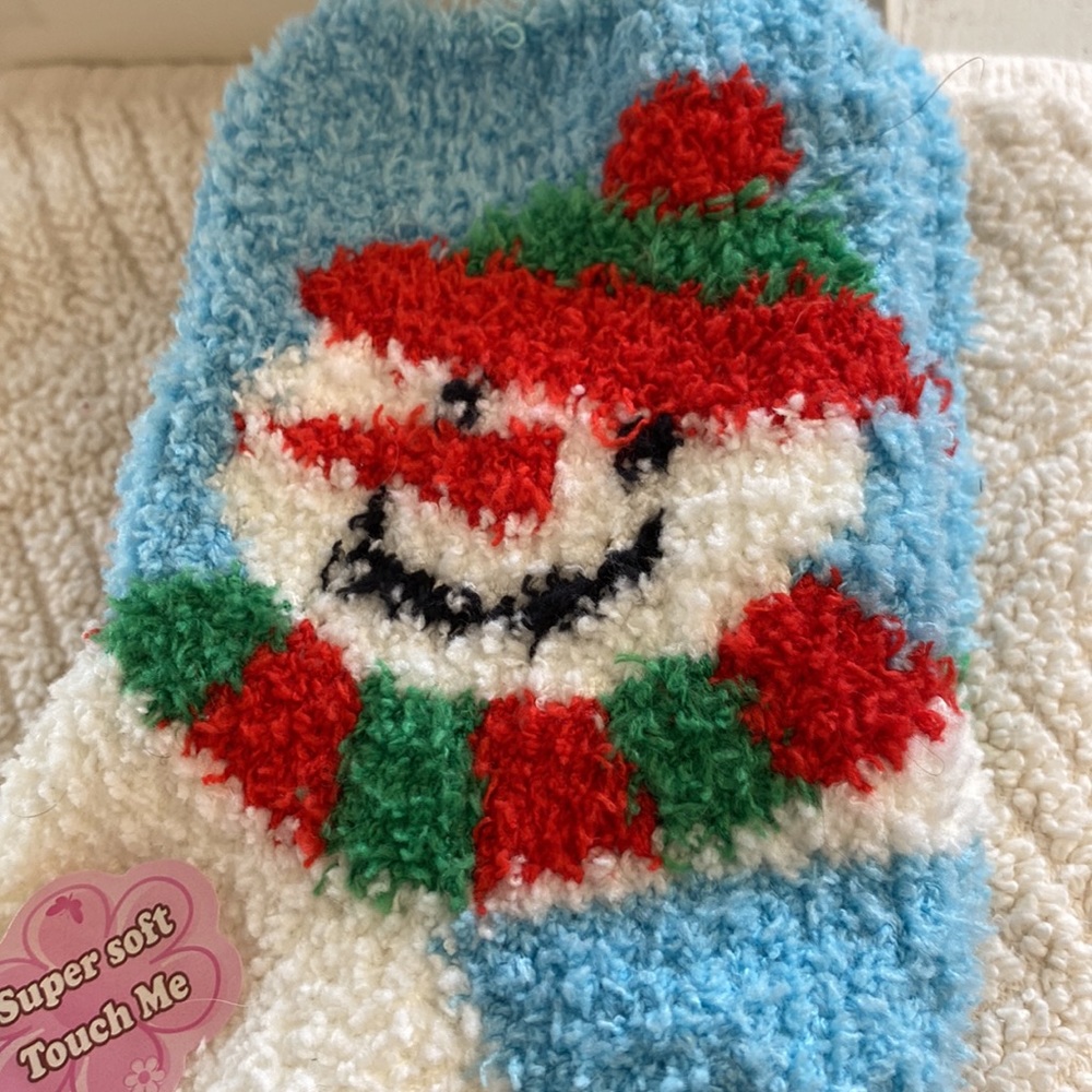 Mopas White Blue & Red Snowman Fuzzy Socks Christmas Winter Gift Size 9-11